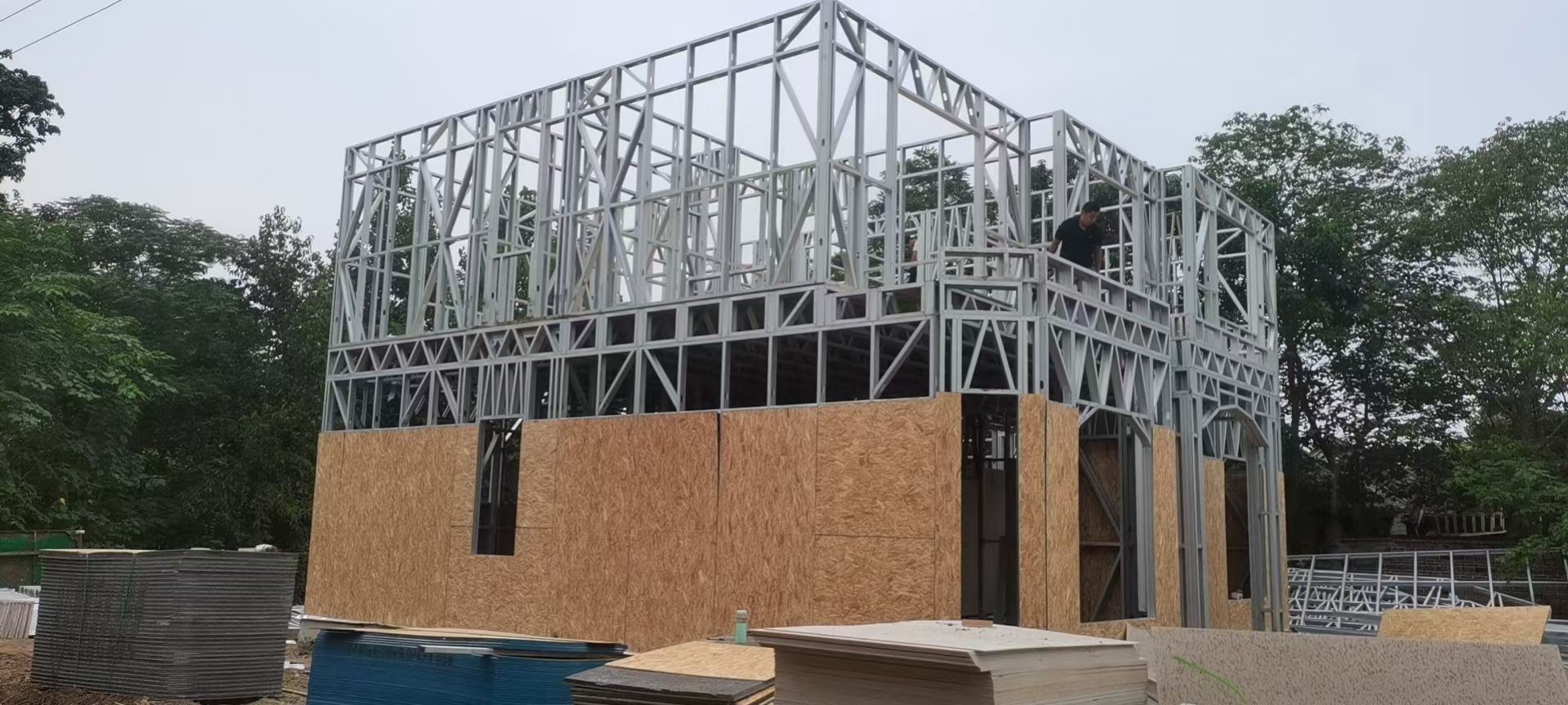 更新中滬塔螺絲合肥施工現(xiàn)場(chǎng)